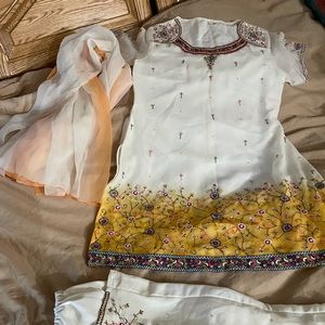 White salwar kameez Indian outfit